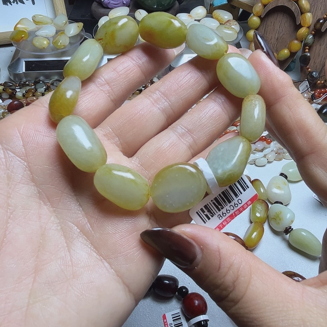 和田玉未镶嵌手链