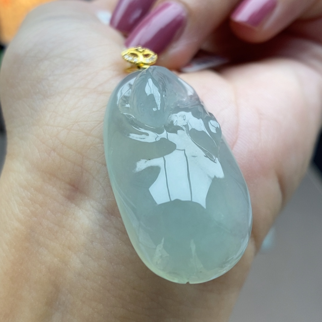 翡翠18K金镶嵌颈饰吊坠51