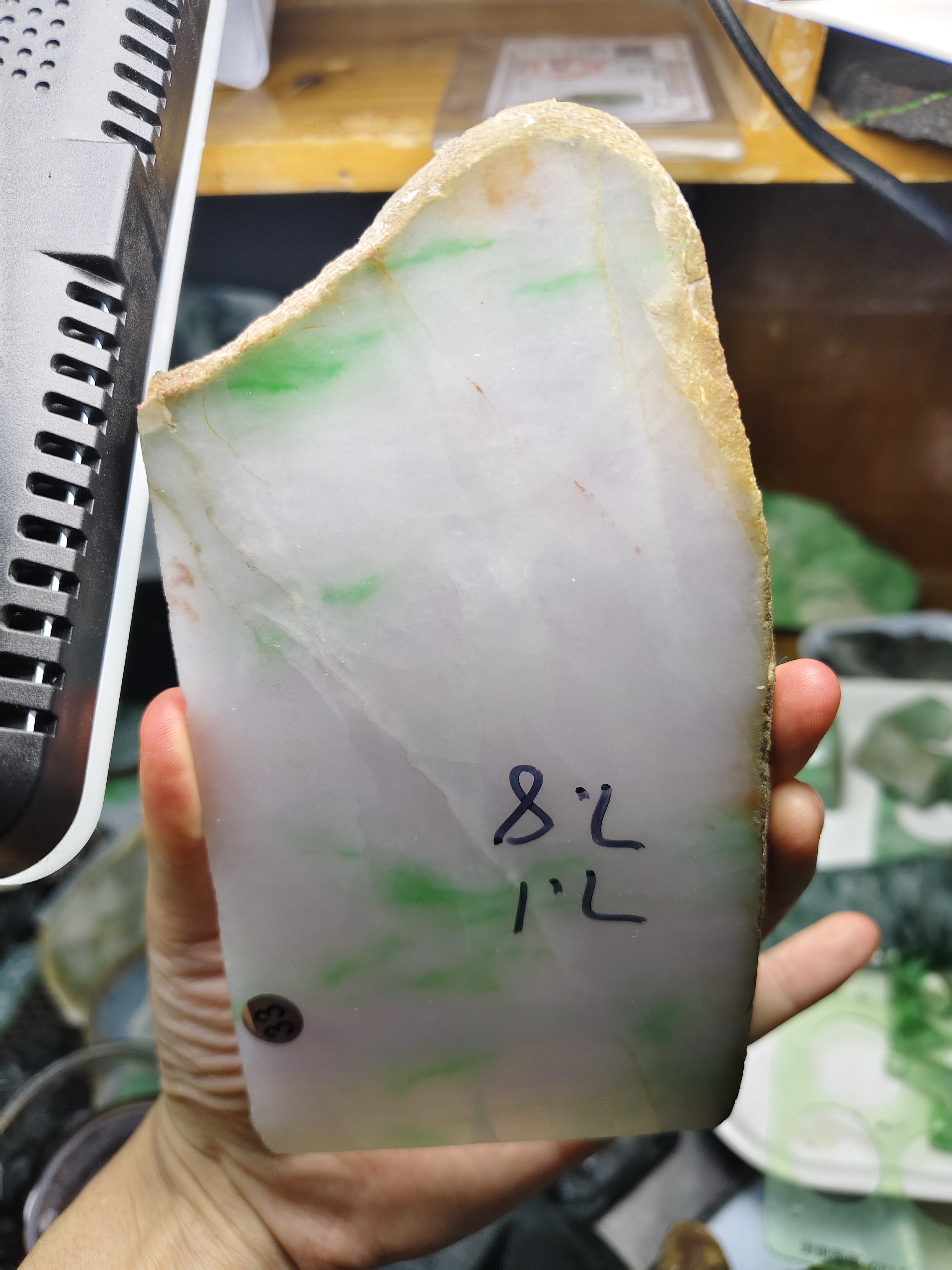 缅甸翡翠纯天然翡翠。