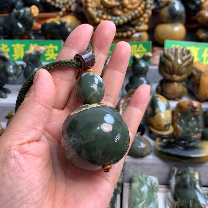 岫岩河磨玉（透闪石质玉）手把件未镶嵌