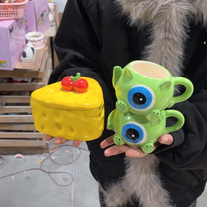 紫砂茶叶罐这么多人