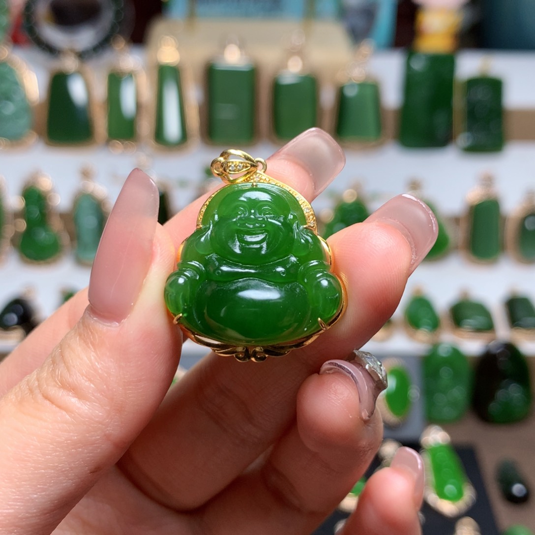 和田玉（碧玉）吊坠18K金镶嵌