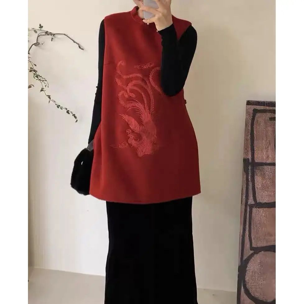 新中式国风红色毛呢刺绣马甲女秋冬新款外穿叠穿坎肩马夹背心气质