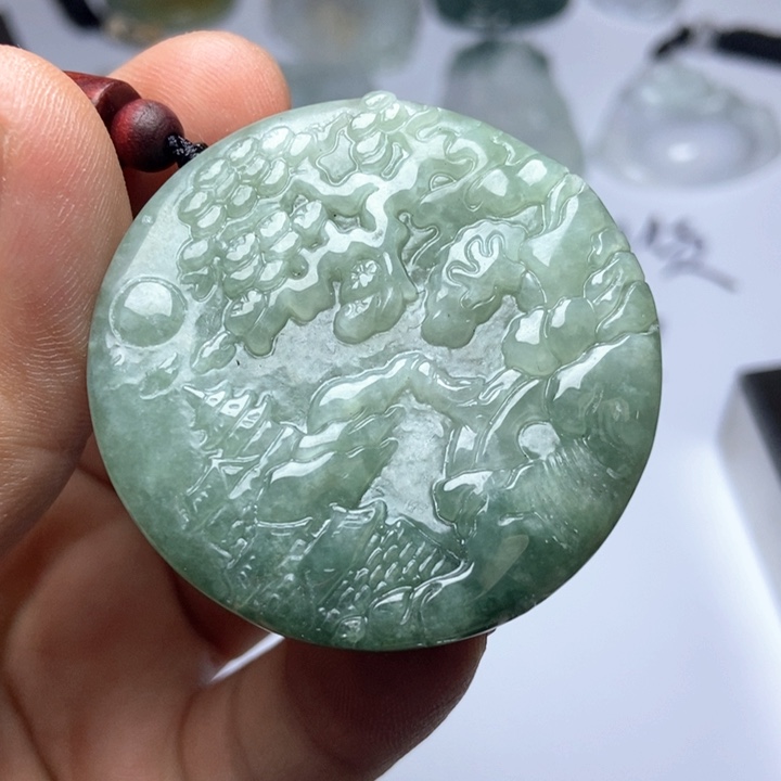 翡翠未镶嵌颈饰翡翠