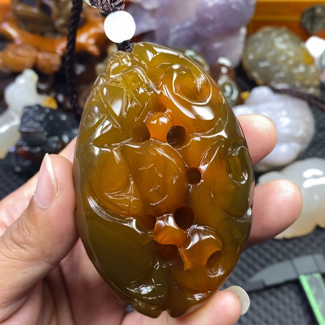 玛瑙/玉髓手把件未镶嵌快**生