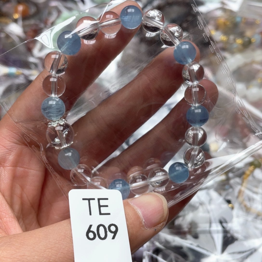 水晶多样性发一只未镶嵌