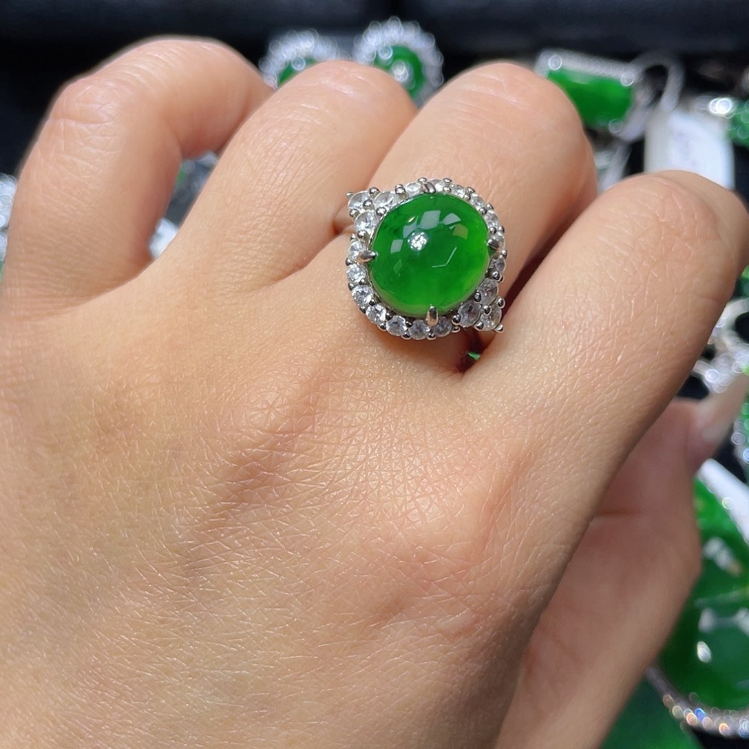 翡翠颈饰银S925镶嵌翡翠