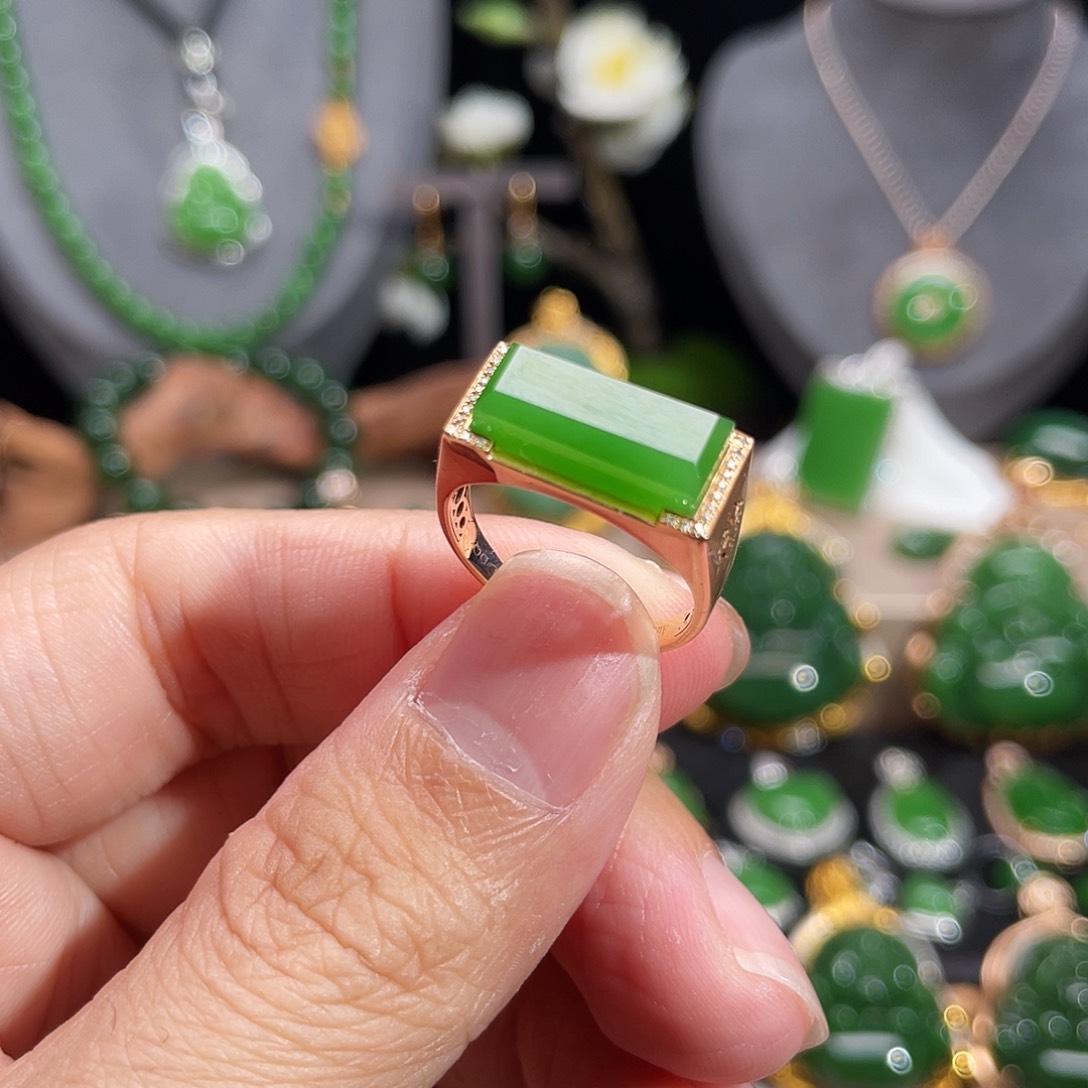 和田玉（碧玉）戒指未镶嵌?*r