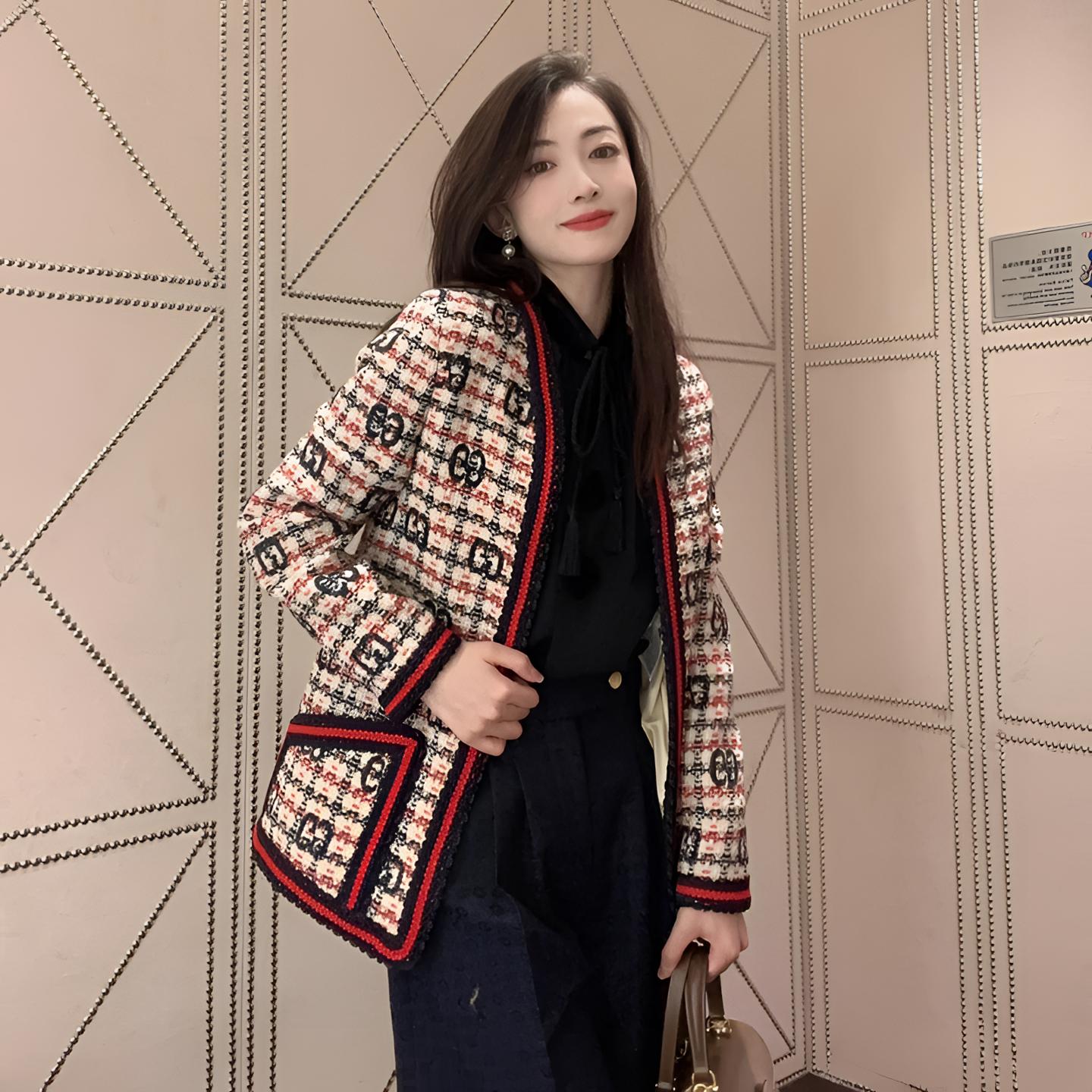 99新 GUCCI/古驰 2504203/44码/双GLogo满印提花V领花呢开衫