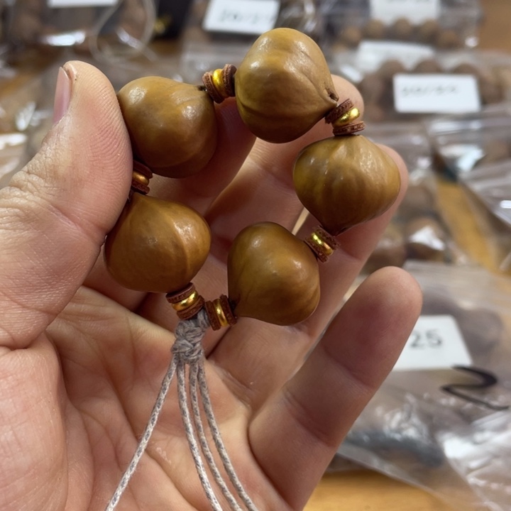 用***4吊坠橄榄核橄榄核