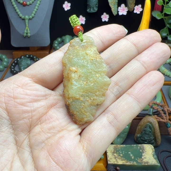 江***夏岫岩河磨玉（透闪石质玉）未镶嵌颈饰