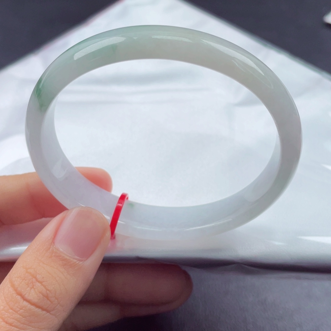 翡翠未镶嵌手镯（贵妃镯）58贵妃