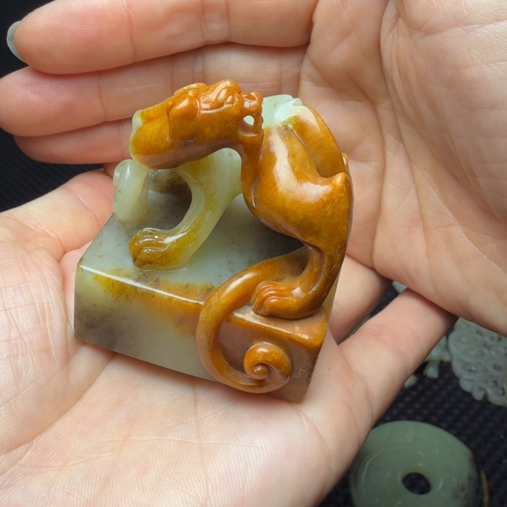 漫***生新疆收藏玉印摆件