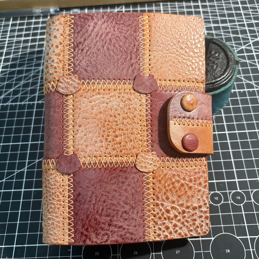 红黄雾蜡植糅头层牛皮拼接手帐本A6（默认微瑕）