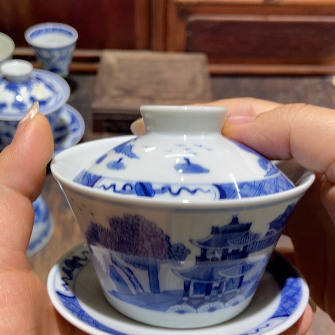 牛***夷陶瓷艺术的发展和