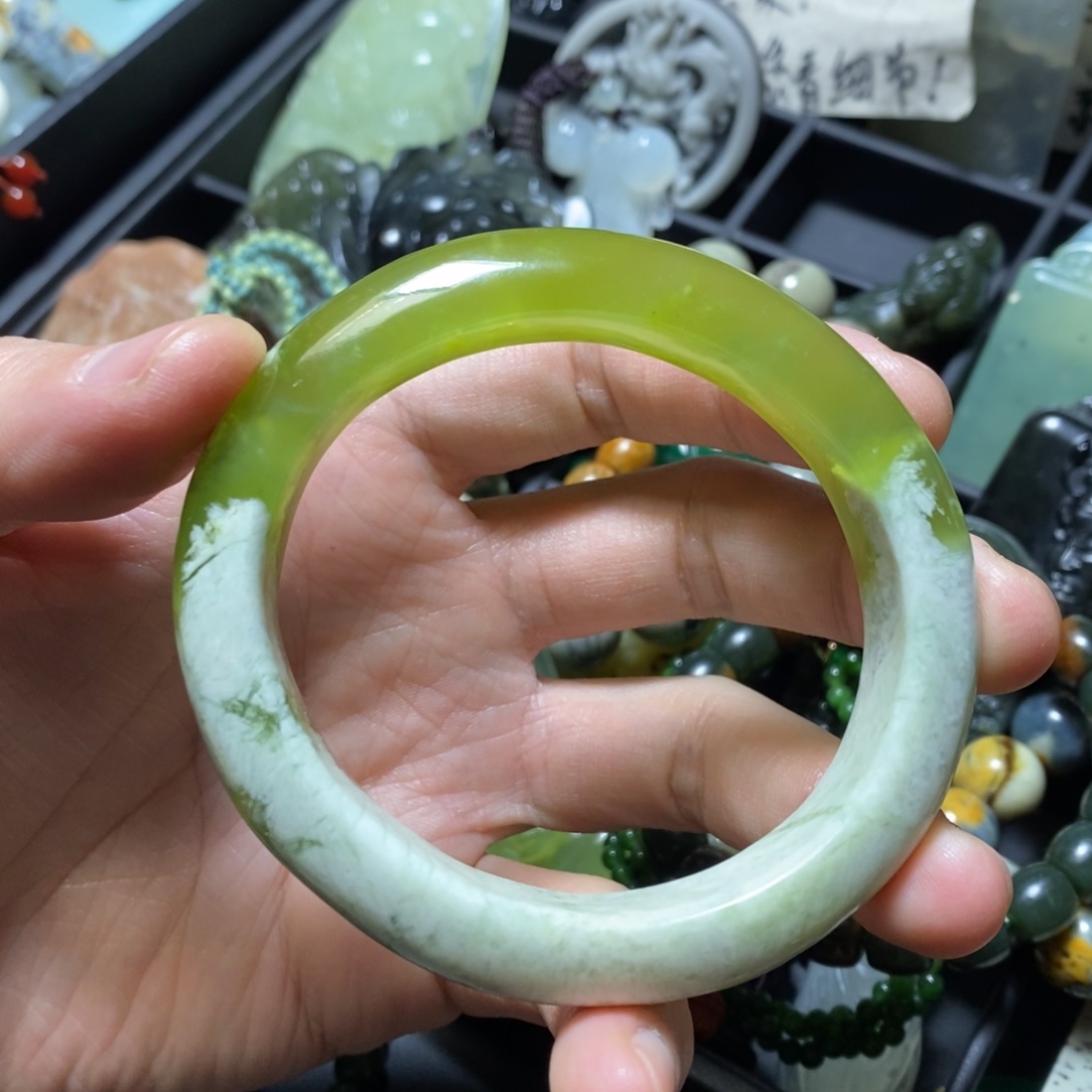 蛇纹石玉未镶嵌颈饰59口