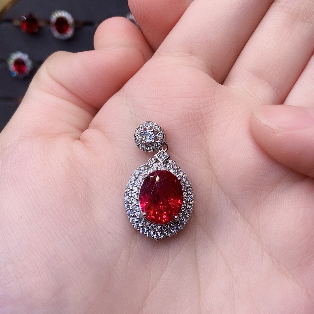 银S925镶嵌吊坠(赠链)红宝石
