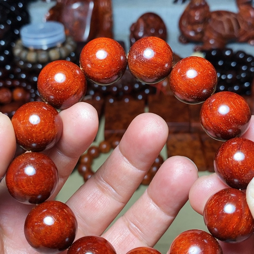 【闪购商品】檀香紫檀（小叶紫檀）