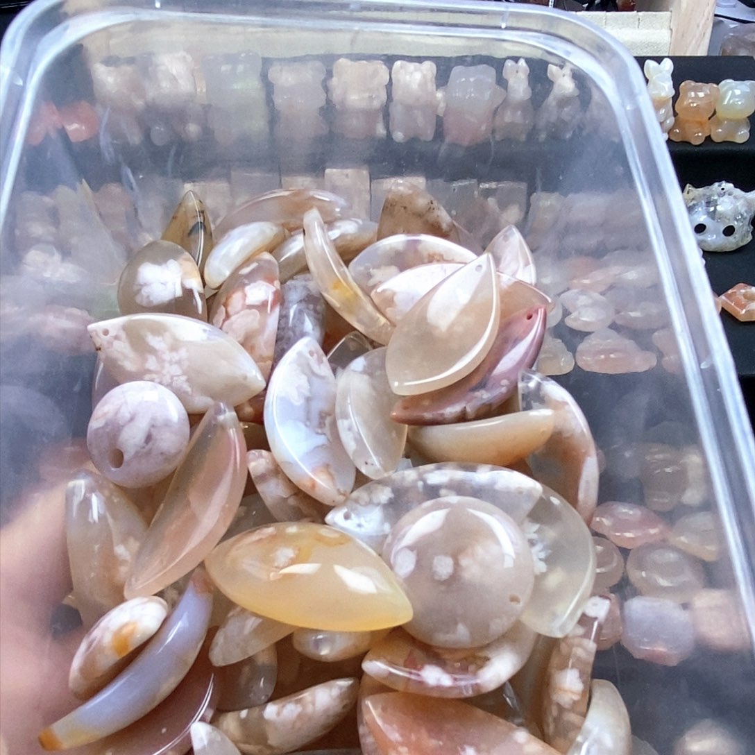 石英质玉吊坠(不含链)未镶嵌