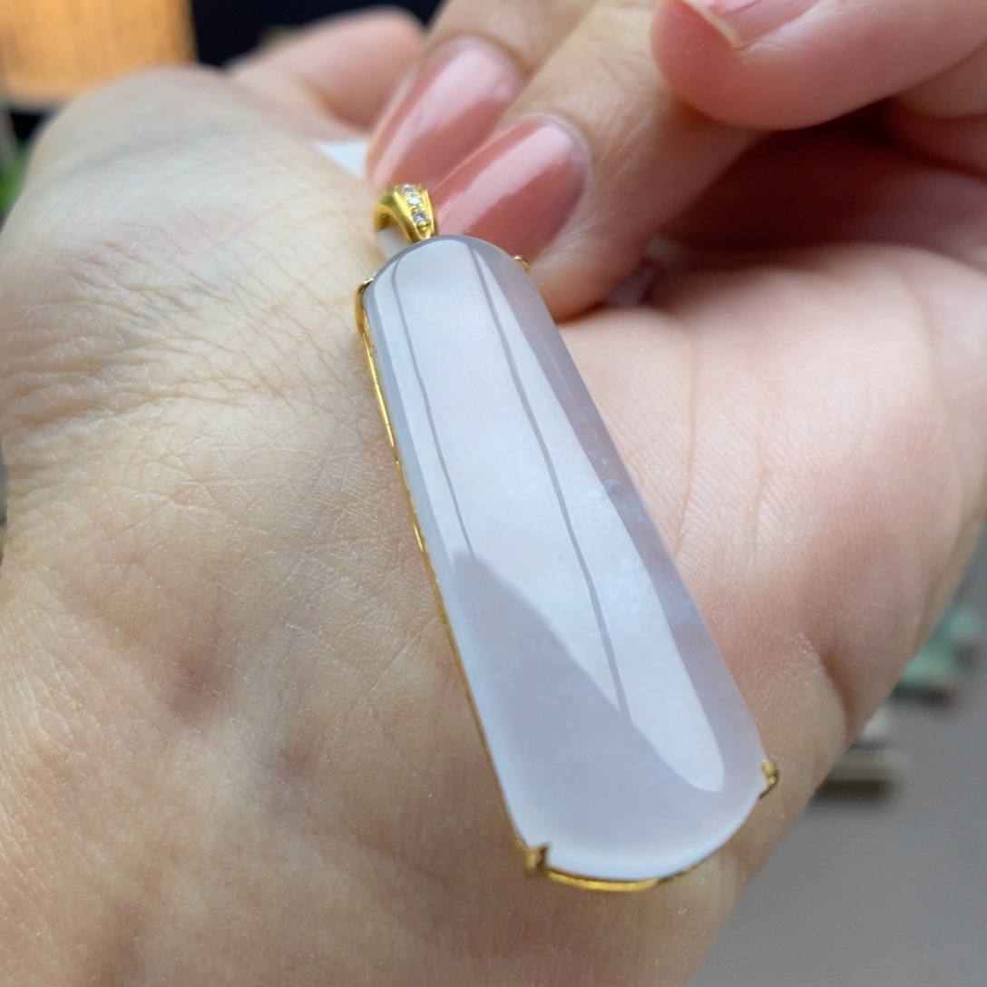 翡翠18K金镶嵌颈饰吊坠21