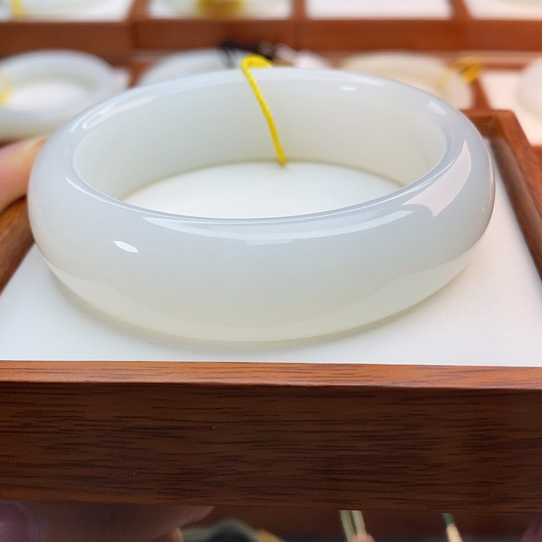 和田玉（白玉）未镶嵌手链