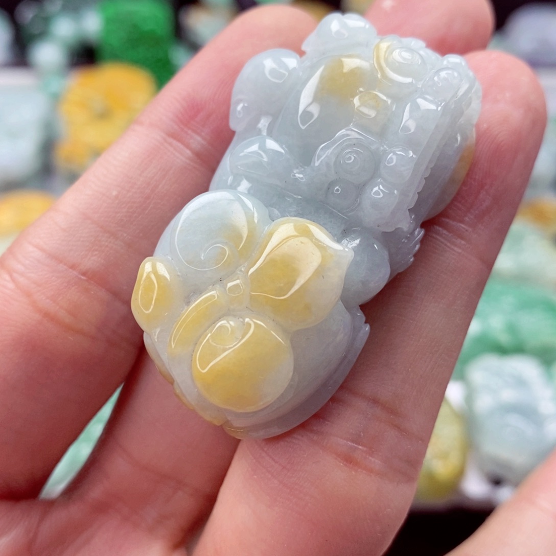 翡翠未镶嵌颈饰翡翠