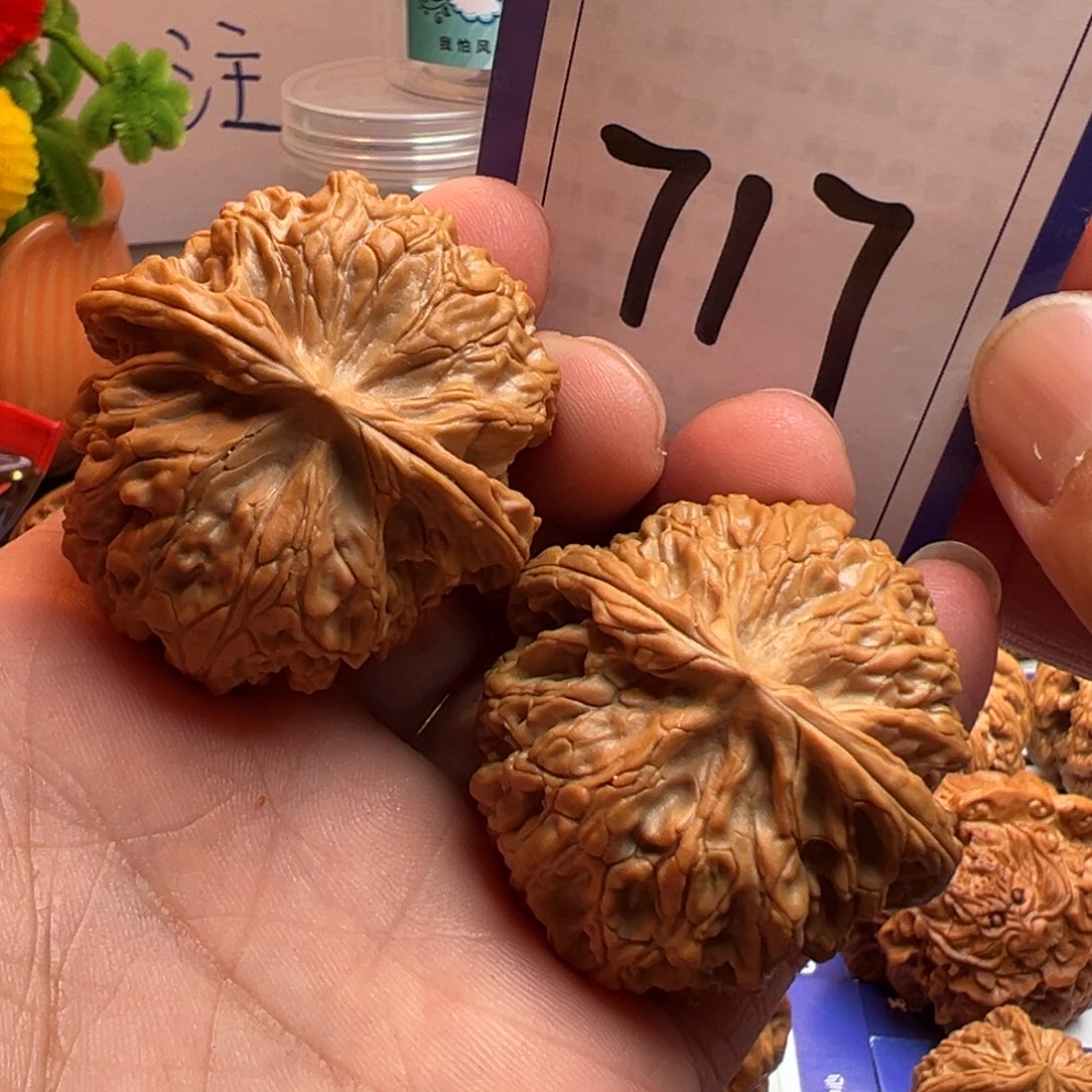 文玩核桃把件全品球形苹果园43尺寸717号