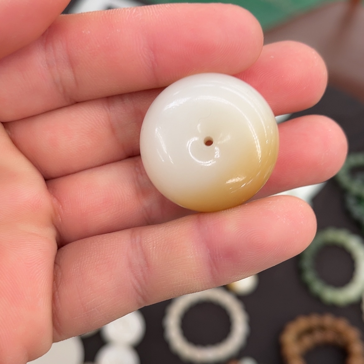 【闪购商品】颈饰未镶嵌和田玉