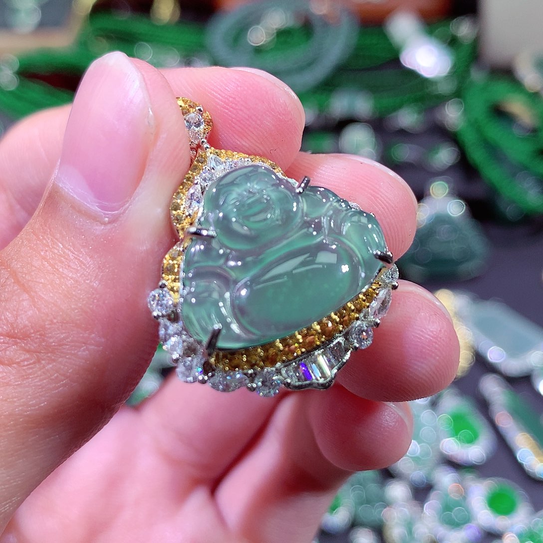 翡翠颈饰未镶嵌挂件