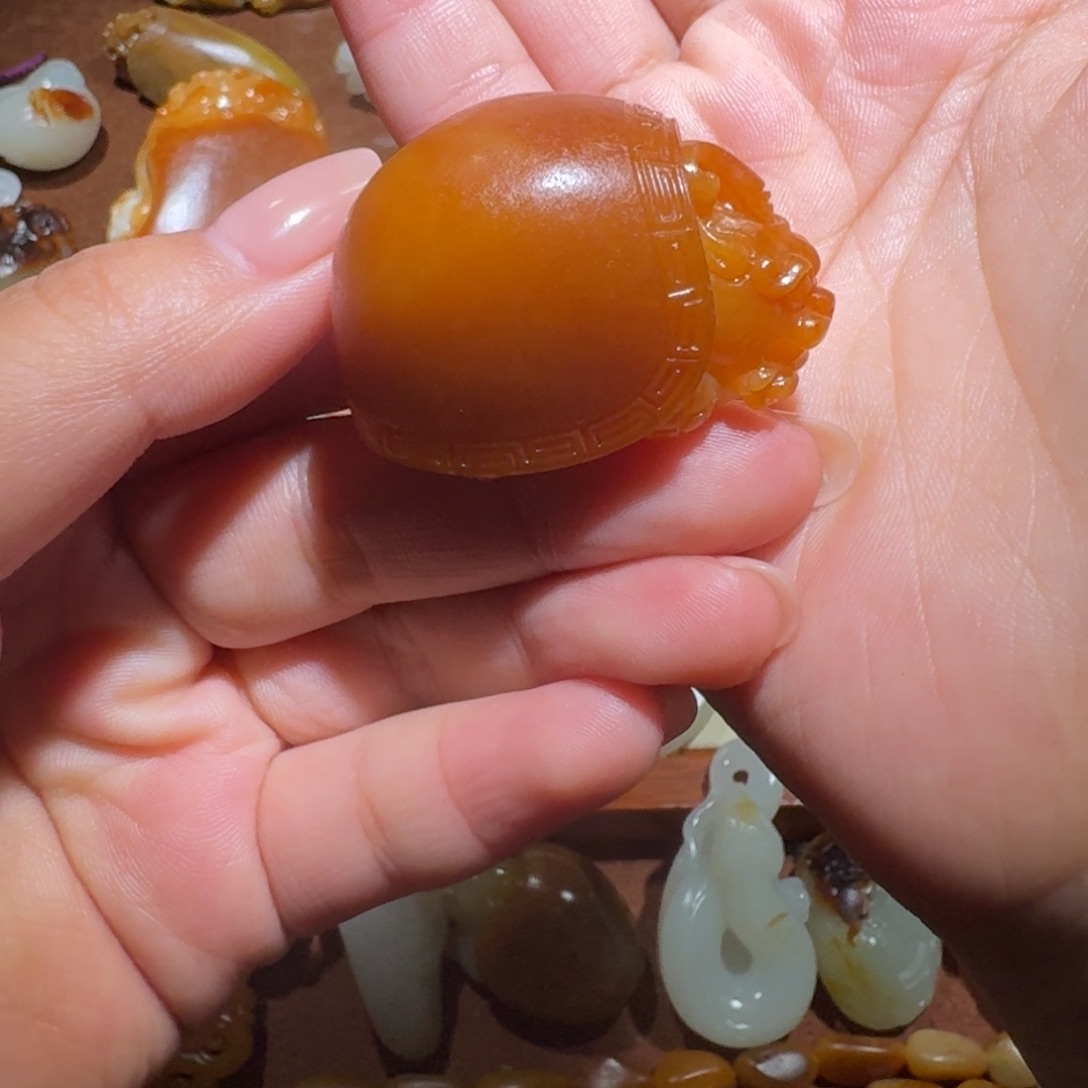 和田玉挂件未镶嵌空**兰