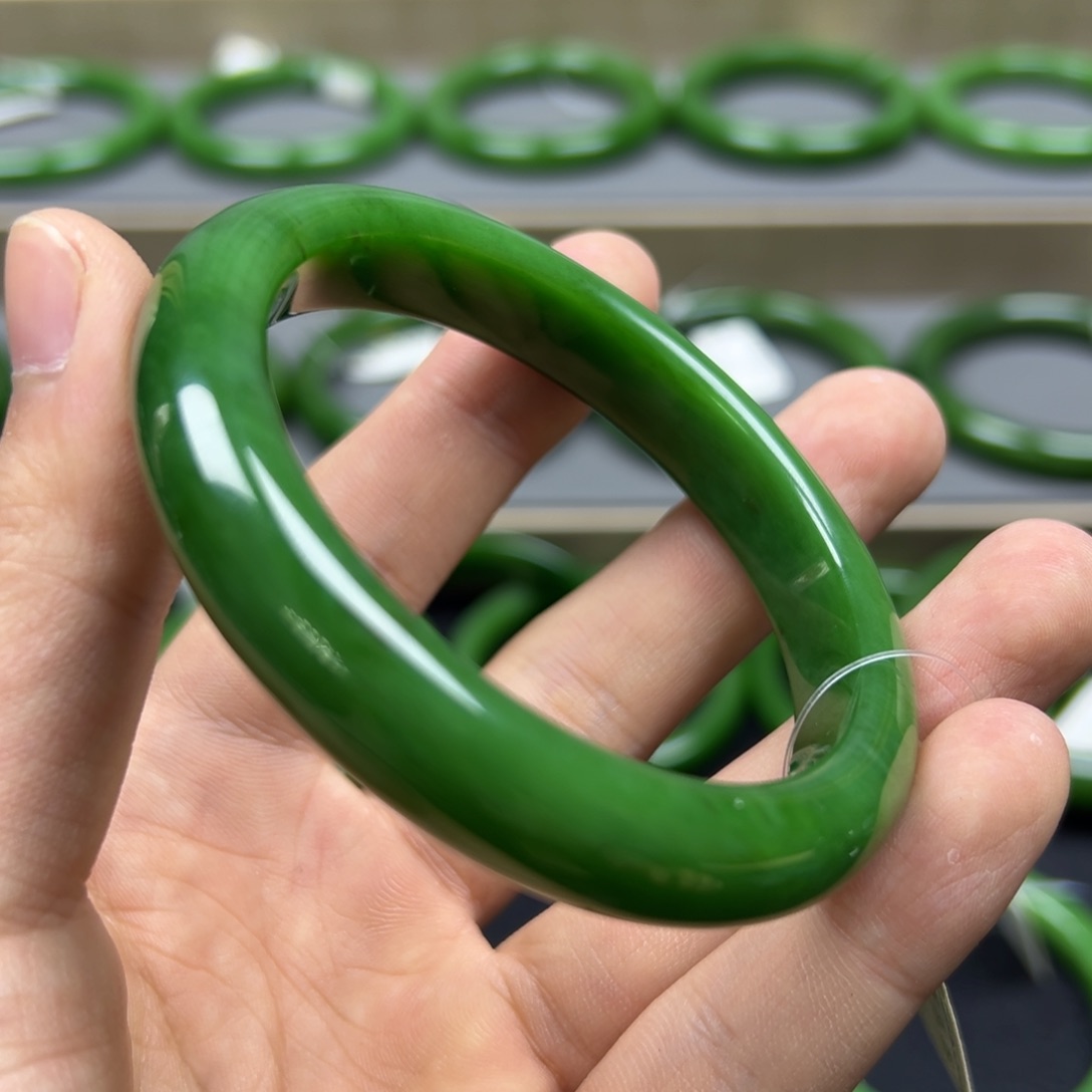 和田玉（碧玉）未镶嵌手镯唯*