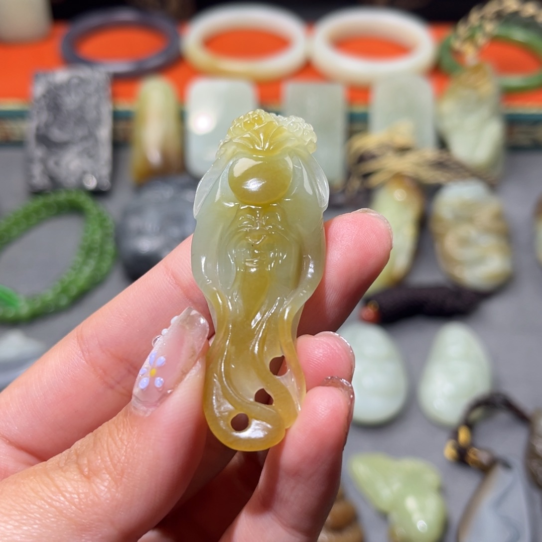 和田玉挂件未镶嵌