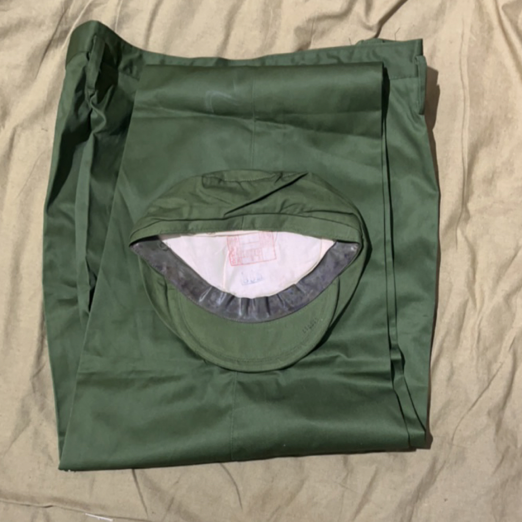 正宗军绿色65的确良老式涤卡套装演出服战友聚会后期制作