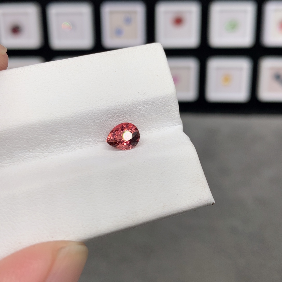 裸石碧玺未镶嵌5.2*6.6