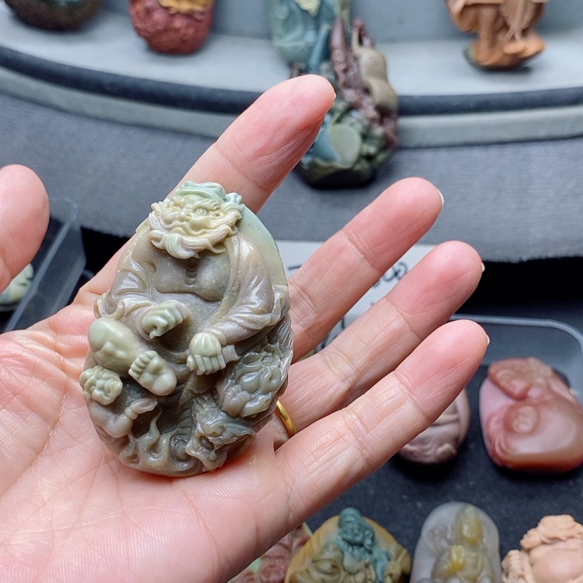 【闪购商品】定制石英质玉吊坠未镶嵌