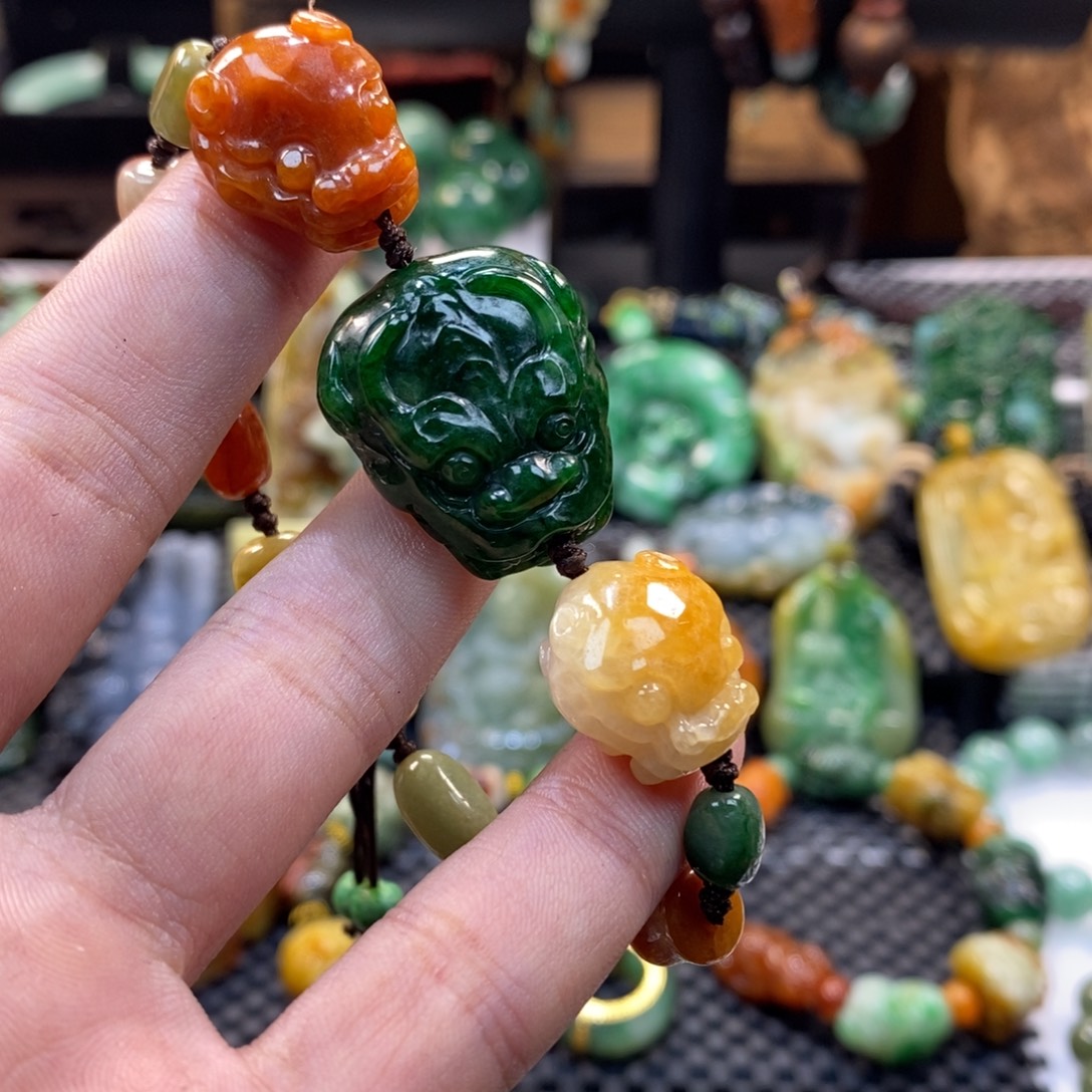 翡翠未镶嵌挂件翡翠