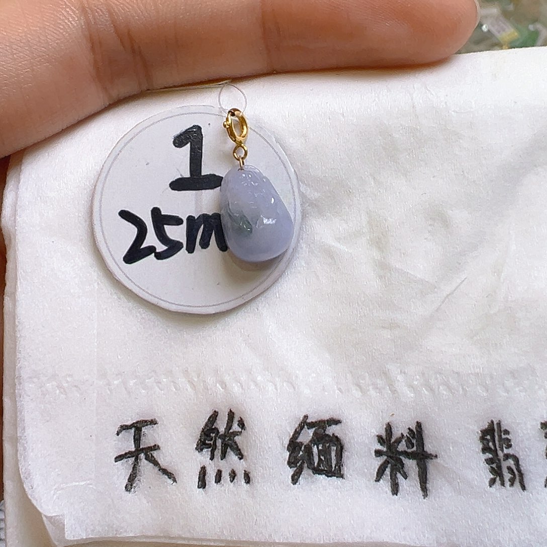 翡翠颈饰18K金镶嵌翡翠