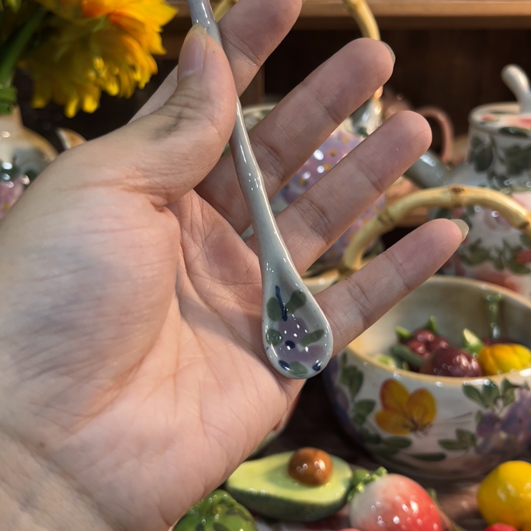 壶红红火火恍恍惚惚哈哈哈哈真的好可爱呜呜呜呜