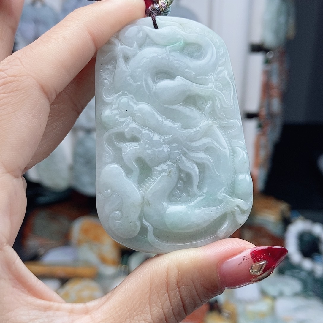 翡翠颈饰14K金镶嵌翡翠