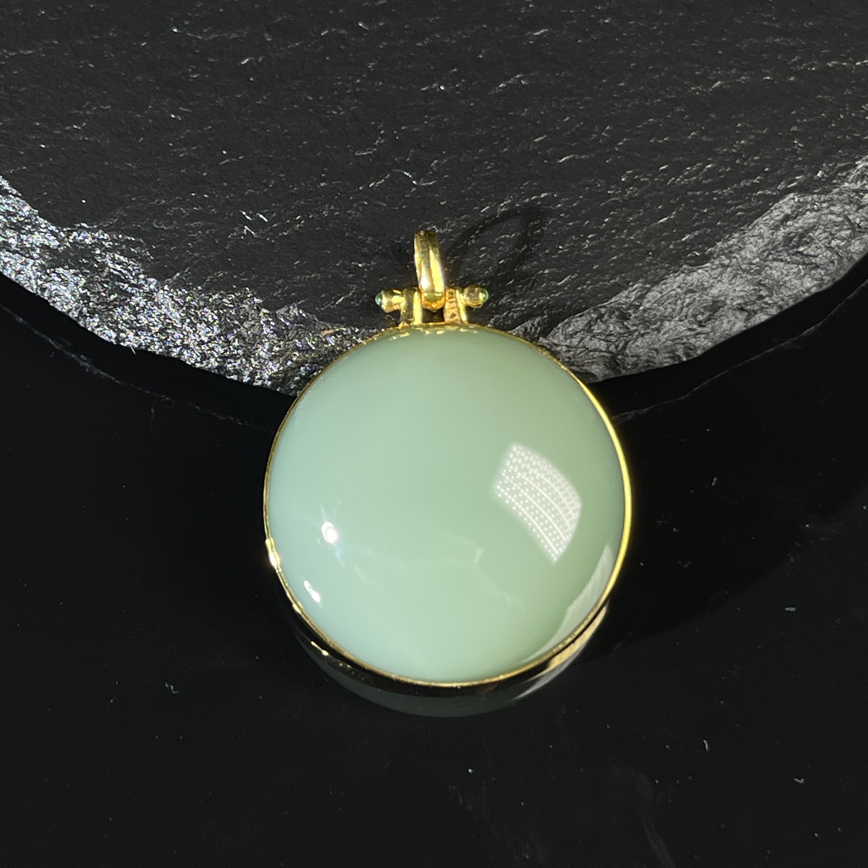 【小雨来了】18k金镶嵌和田玉碧玉蛋面吊坠 挂坠 多样性发一件