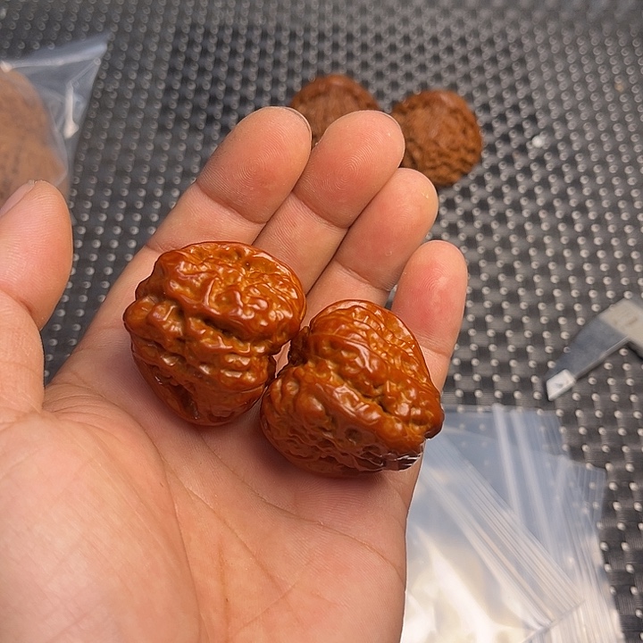 ****文玩核桃吊坠文玩核桃狮子头的