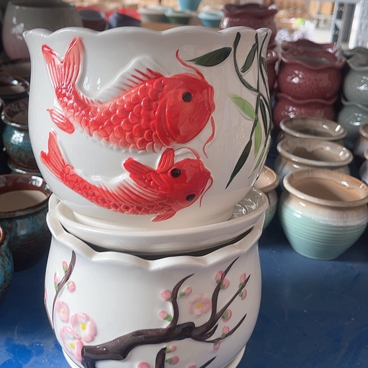 红陶陶瓷批发，不计成本，口有点变形