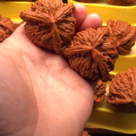 自***韵吊坠文玩核桃核桃