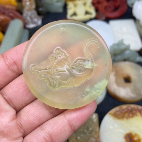 蛇纹石玉颈饰未镶嵌15