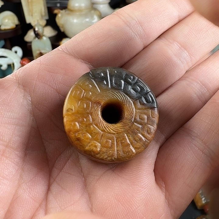 陈***环和田玉（糖玉）未镶嵌挂件