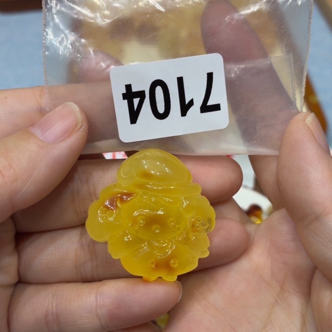 琥珀未镶嵌珠宝奇石