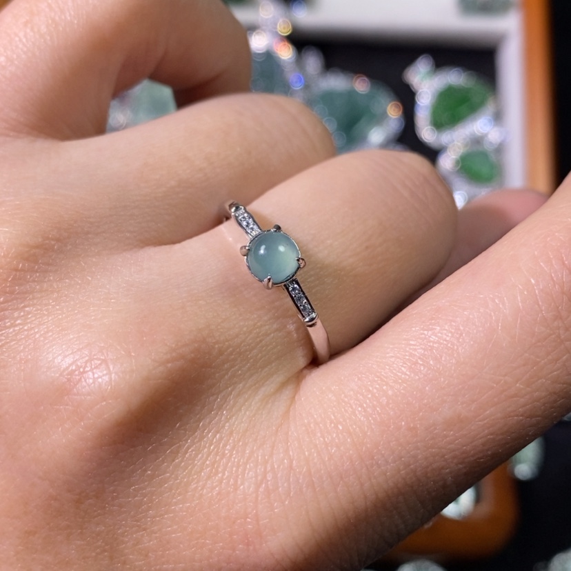 【闪购商品】翡翠颈饰未镶嵌天然