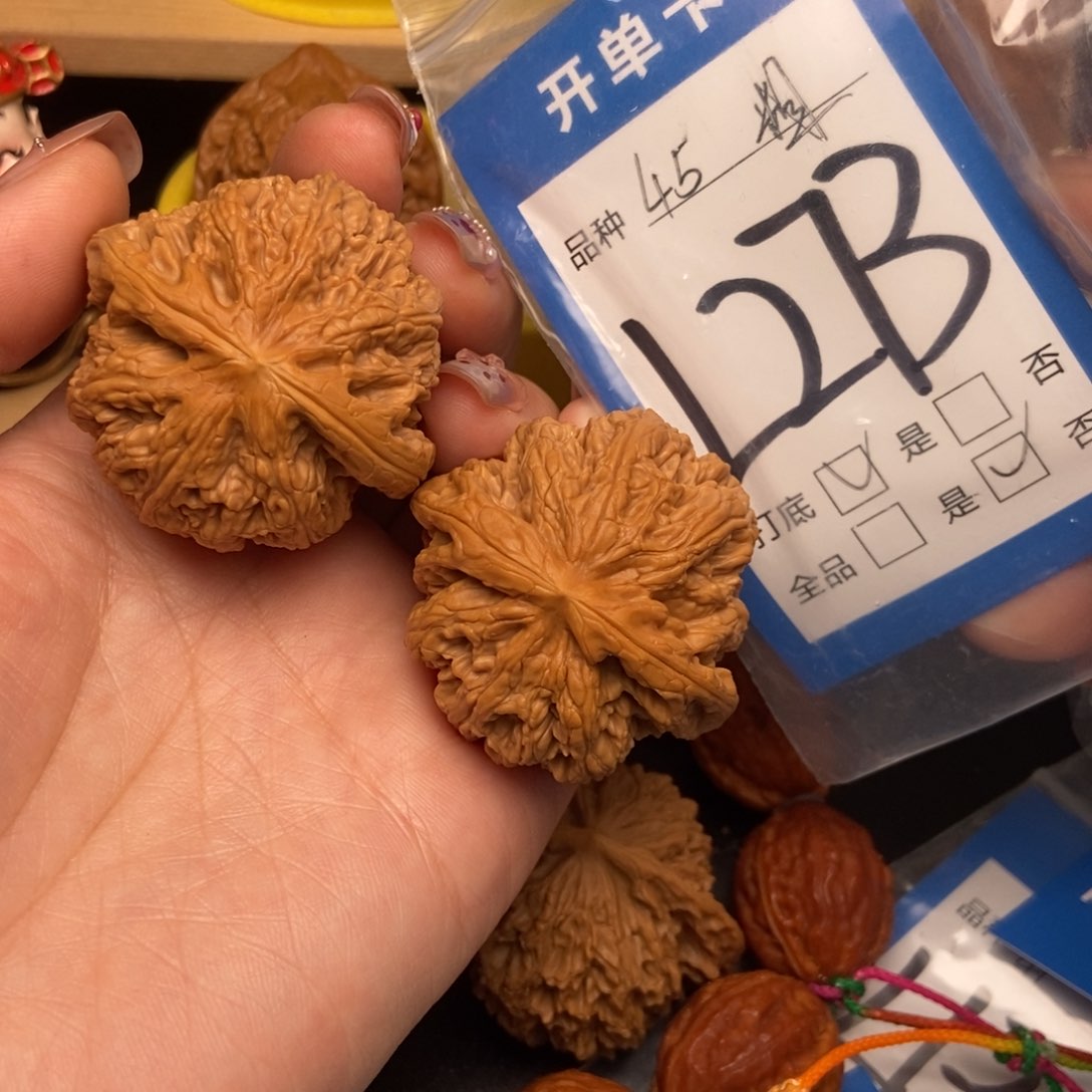 桃核吊坠核桃粗筋