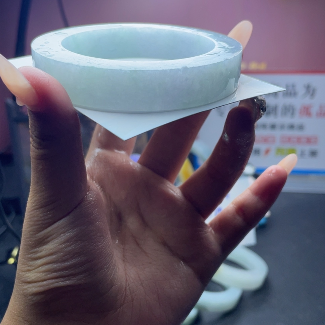 乐***悠定制翡翠未镶嵌缅A翡翠多样性发一定金