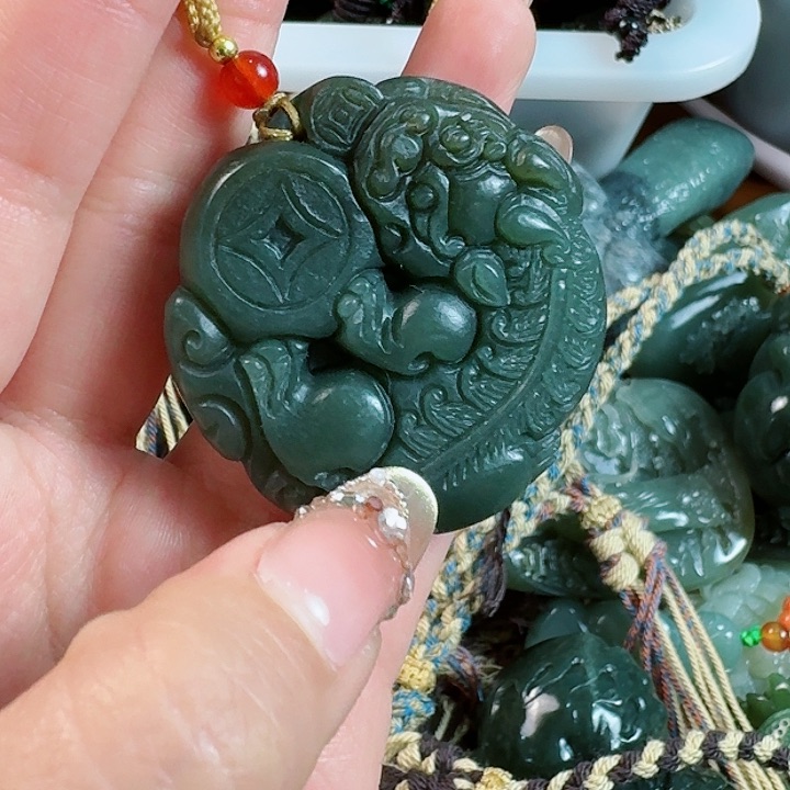 和田玉挂件未镶嵌